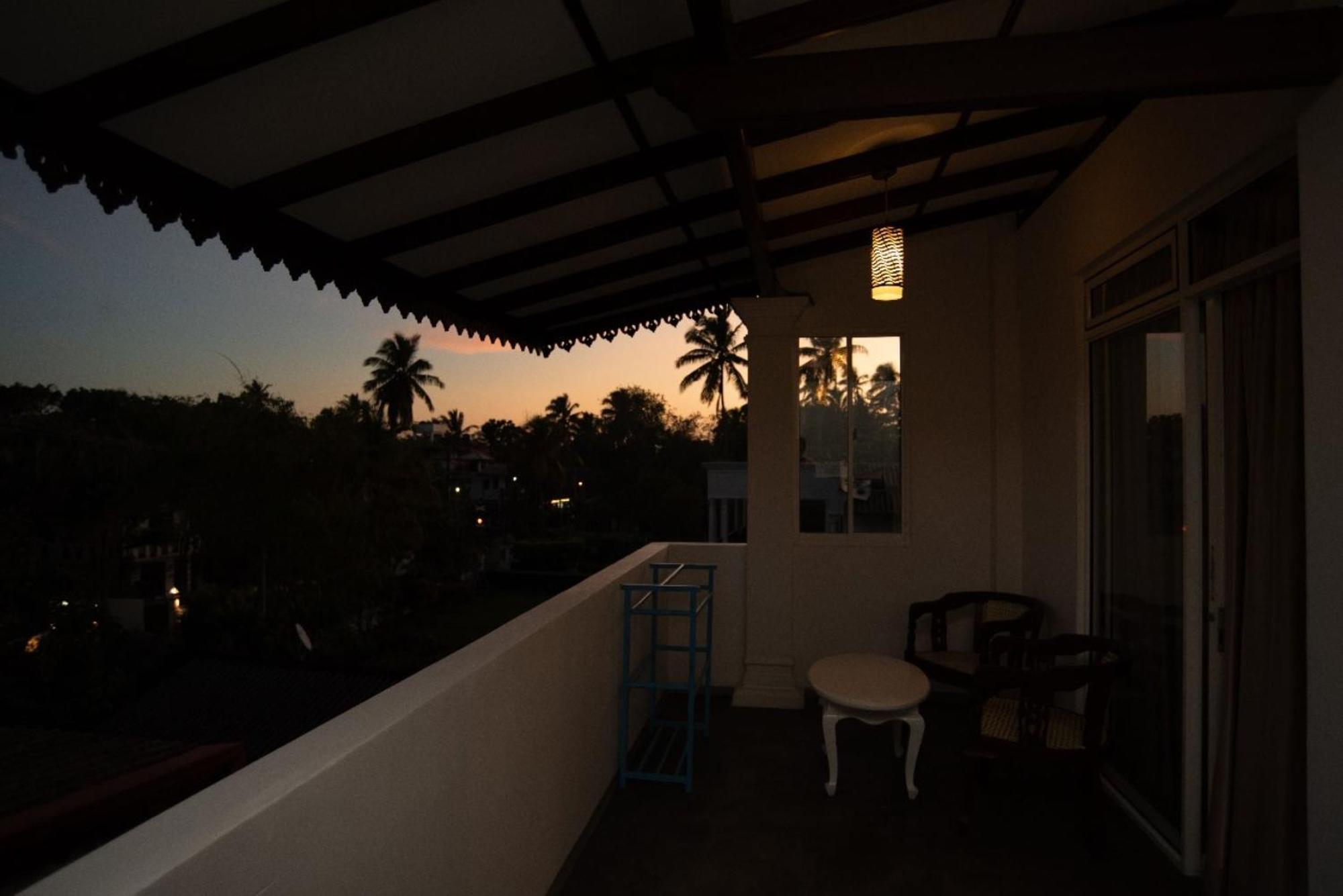 Villa Mihindi Hikkaduwa Exterior photo
